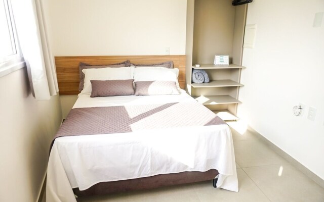 Dona Floripa Suites e Apartamentos