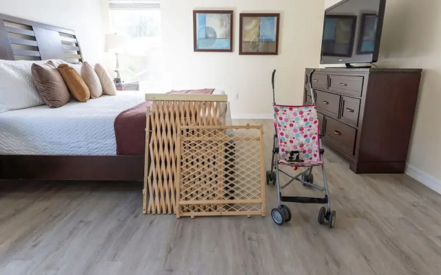 Themed Bedrooms and Large Pool