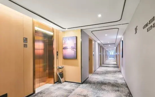 Country Inn & Suites by Radisson, Tianjin Fifth Avenue Xiaobailou Metro Station