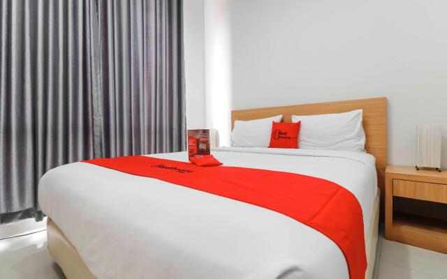 RedDoorz Plus @ Kelapa Dua Kebon Jeruk