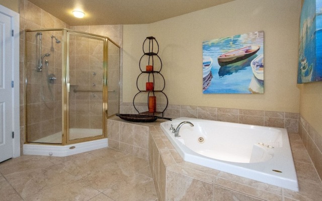 Crc0902 4 Bedroom Condo