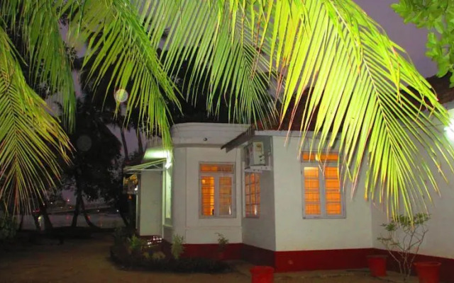 Carl-Dale Backwaters Vacation Home