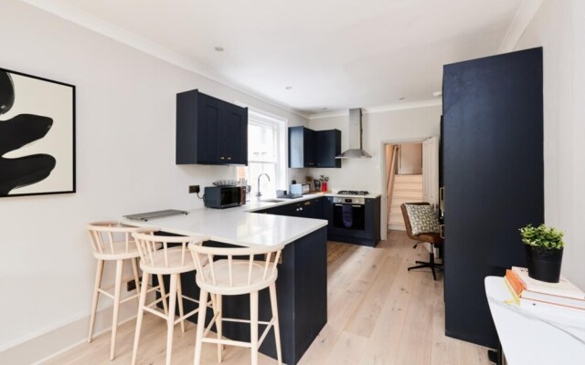 The Fulham Wonder - Stylish 4bdr Flat With Garden