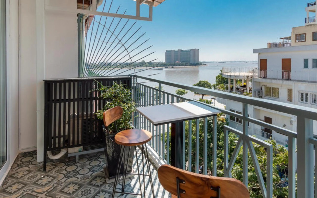 Tao Riverside Residence