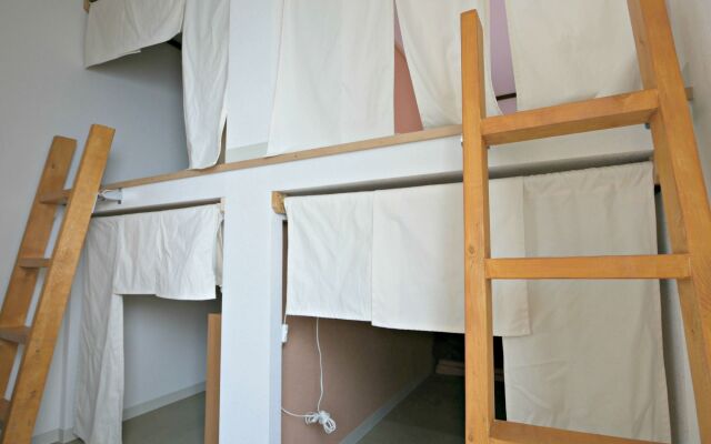 J-Hoppers Hiroshima Guesthouse - Hostel
