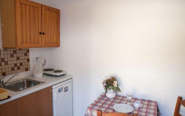 Acropol Apartments