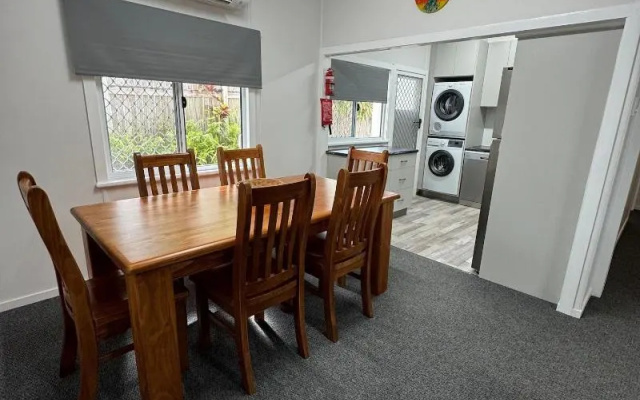 Essex Court – Guest Rooms – The Strand
