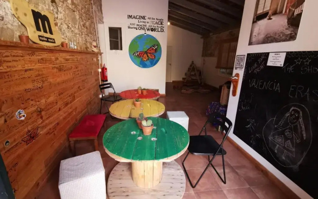 Mucha Masia Hostel Rural-Urbà