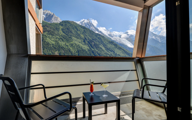 Alpina Eclectic Hotel