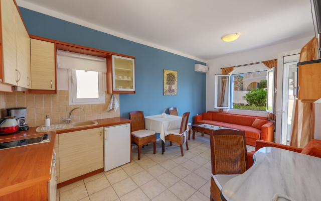 Sunrise Beach Suites