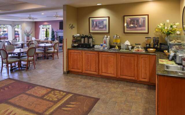 Country Hearth Inn & Suites Edwardsville St. Louis