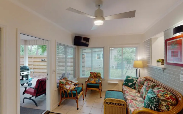 Beachy Sisters A 2 Bedroom Duplex