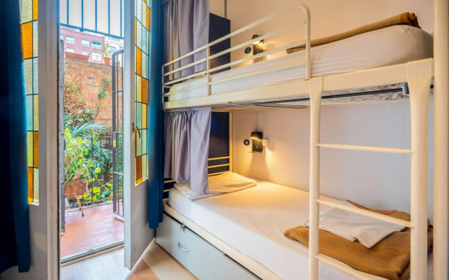 Casa Barcelo Hostel