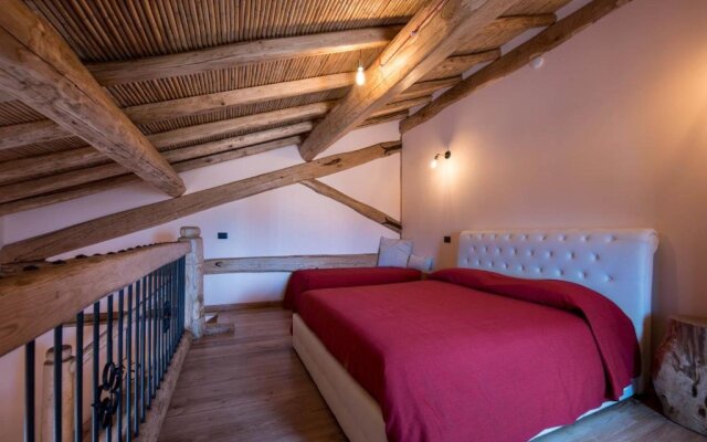 Etna Quota Mille Boutique Hotel, Typical Sicilian Food & Wine