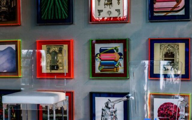 Dongmo · Internet Red Travel Beach Hotel (Dali Erhai Branch)