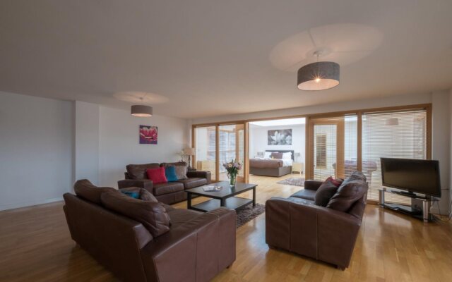 Base Serviced Apartments - Duke Street