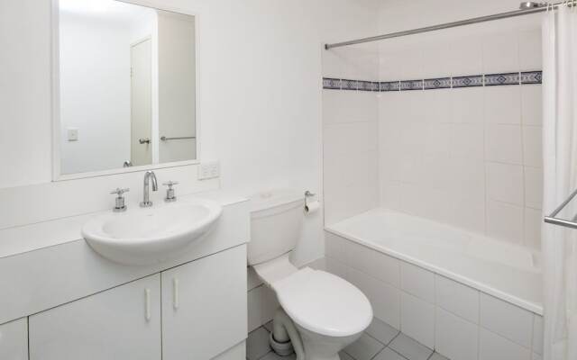 Cascades 3 Well Appointed and Central location