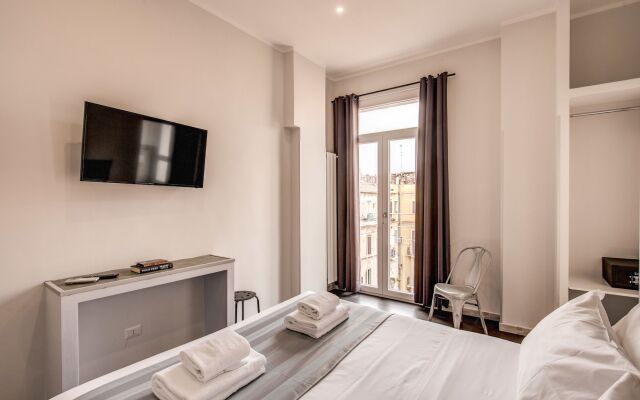 Floor 6 Boutique Rooms by DOT Suites