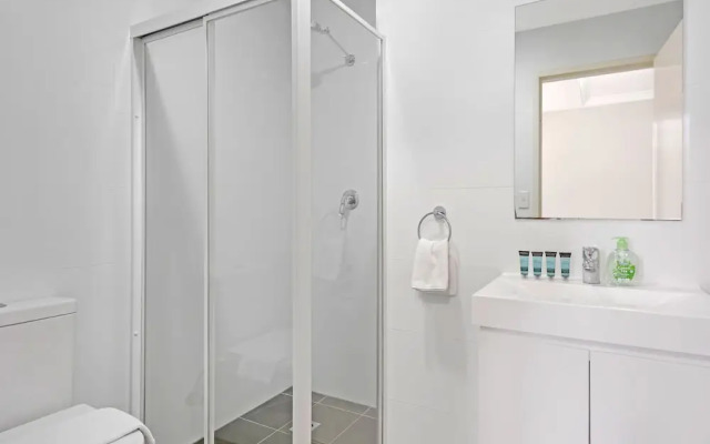 Kozyguru | Westmead | Modern Apt | Near Hospital