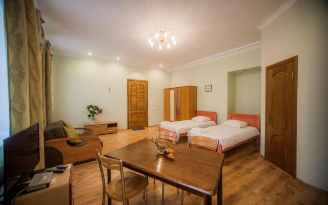 Biplan Guest House Aleksandria