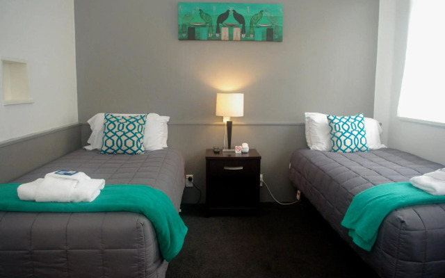 Law Courts Hotel