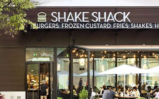 Urbanlights at Legacy West