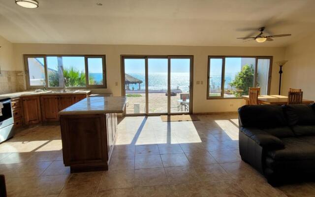 Casa Evita 4 Bedroom Beachfront Home