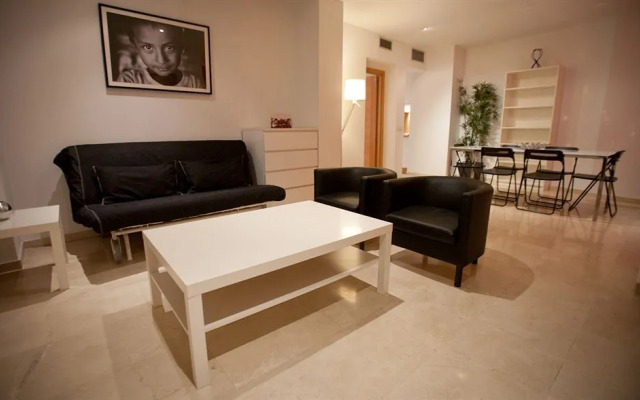 Sol Square Apartments
