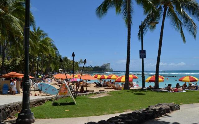 Kon Tiki 234 Renovated King Studio