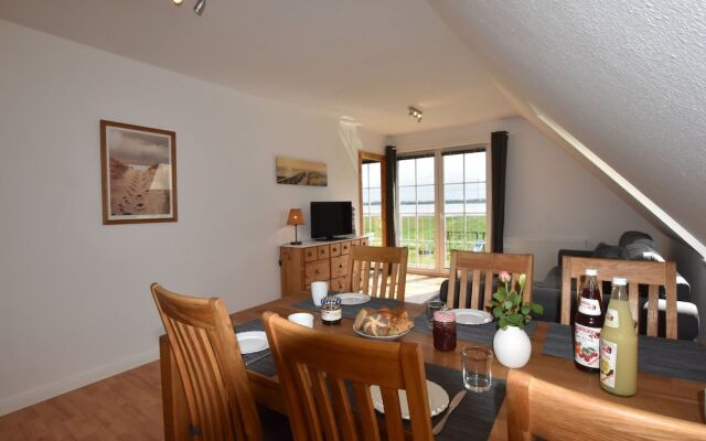 Quaint Apartment in Insel Poel near Beach