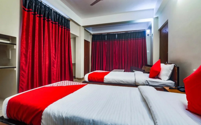 Oyo 18670 Sanctum Guest House
