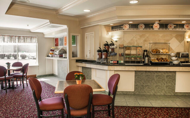 Comfort Suites Lafayette University Area