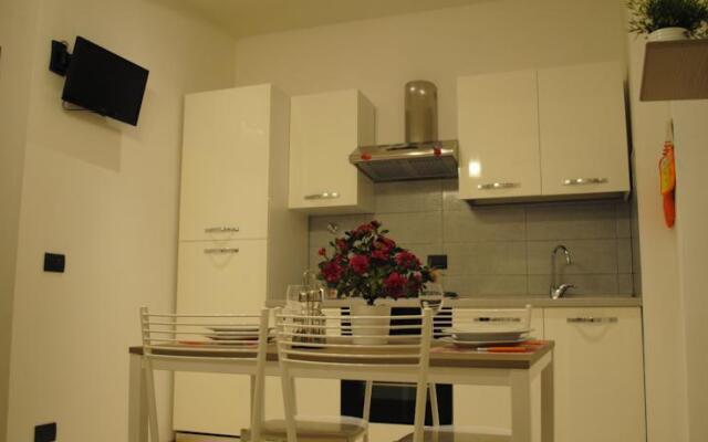 Florence Concierge - Faenza Apartment