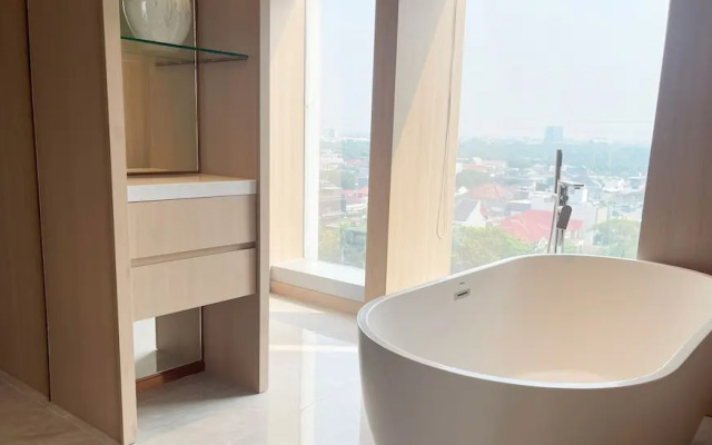 Elong Hotel Jakarta PIK