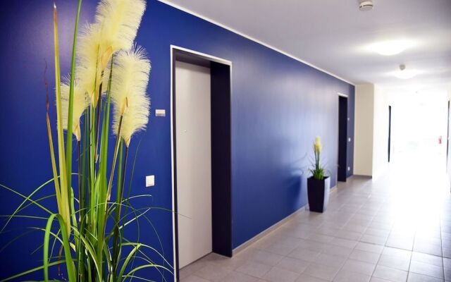 Boardinghouse Campus Lounge