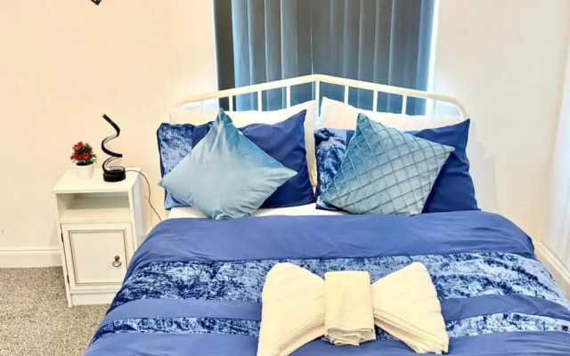 Cosy Leicester Apartment With 2 Bedrooms
