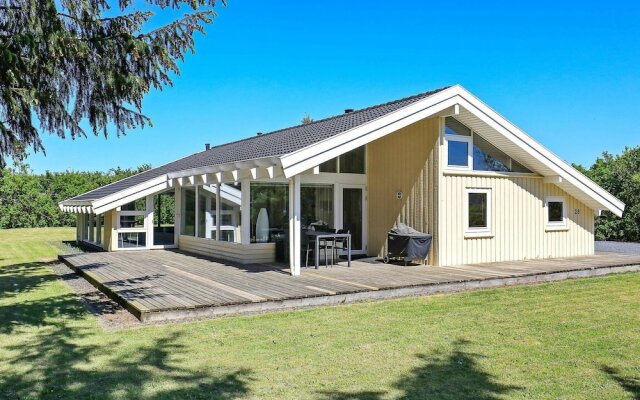 10 Person Holiday Home in Hjorring