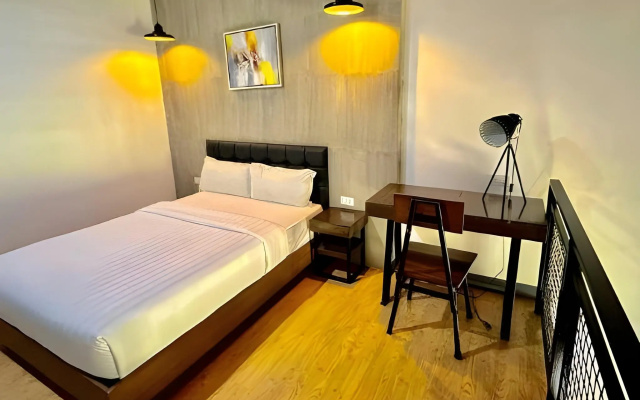 Big Hotel - Image 4