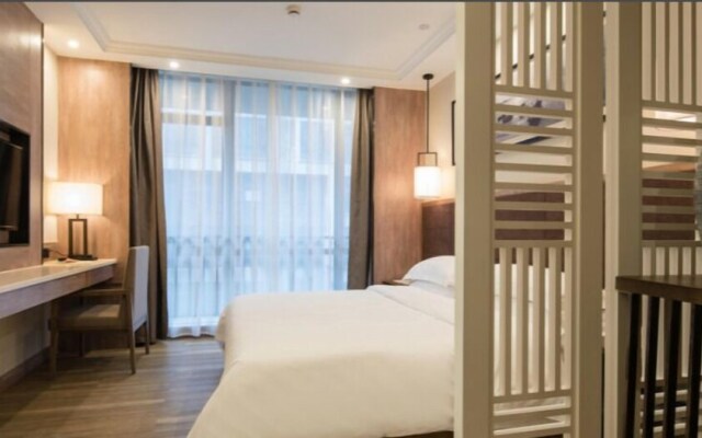 Vienna International Hotel Shenzhen Bantian Huancheng Nan Road