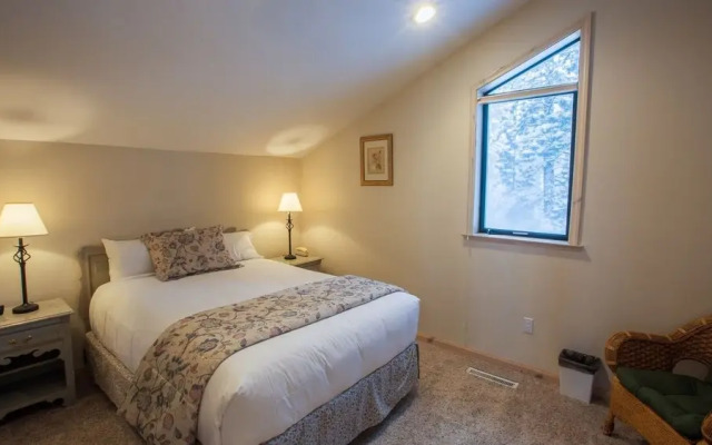 1620 Deer Path