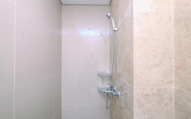 Simply And Comfort Design Studio Room At Transpark Cibubur Apartment – Bathroom – Depok