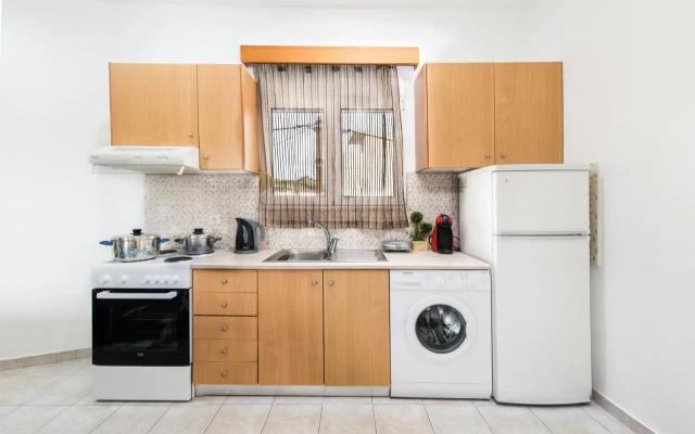 Savvas Apartment