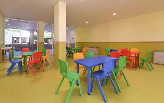 Protur Badia Park Aparthotel