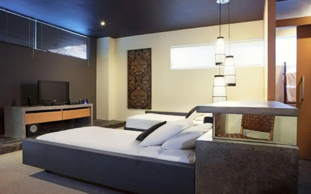 Clio Apartments