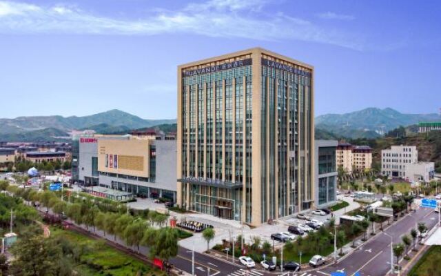 Lavande Hotel (Baoding Luping Branch)