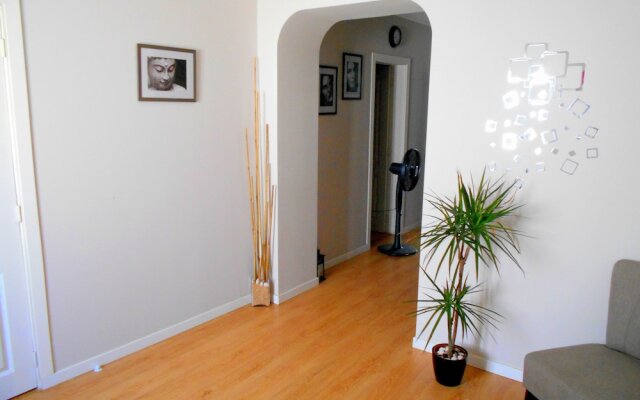 Arade room