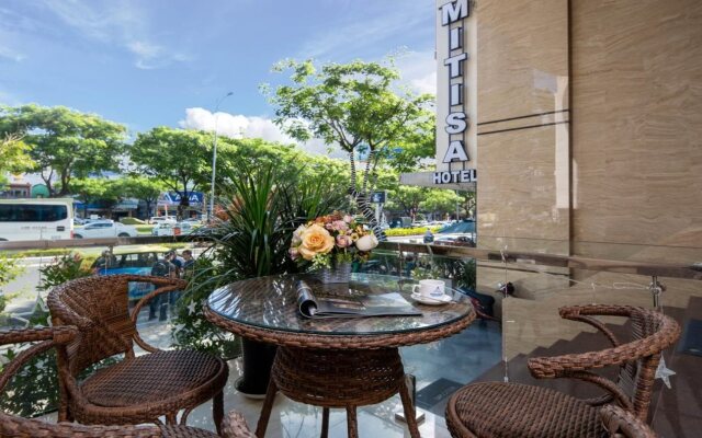 Mitisa Hotel Da Nang - Near Dragon Bridge