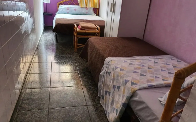 Low Cost Room Las Llaves 1