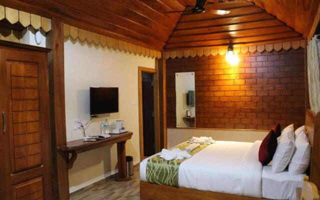 Whispering woods by Aura hospitality