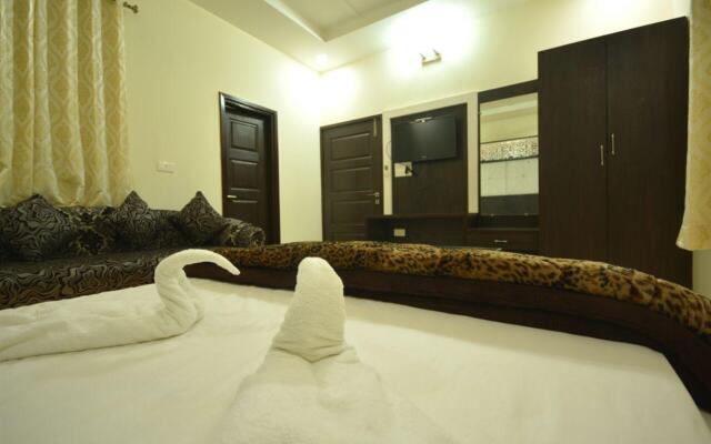 Capital O 9235 Hotel Nayyar